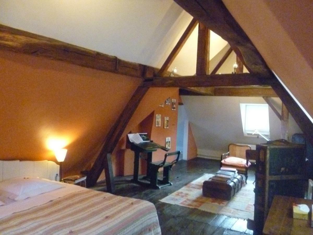 Chambre D'Hotes Les Augustins - Parking Securise - Borne De Recharge Huy Exteriör bild